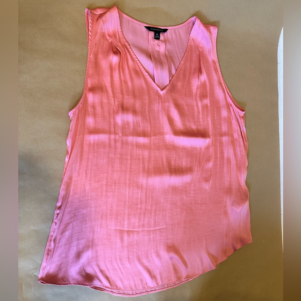 Pink silk banana republic shell tank size medium